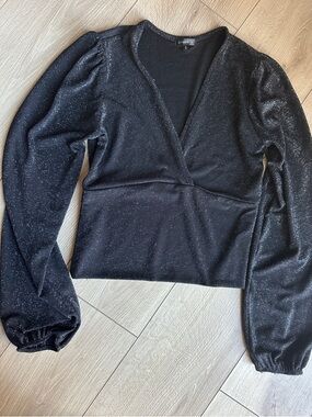 Dynamite Black Shimmer V-Neck Long Sleeve Top